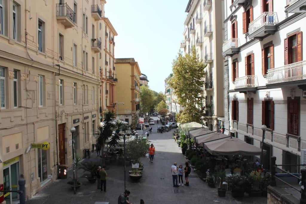 Nel Cuore Del Vomero Apartament Neapel Exterior foto