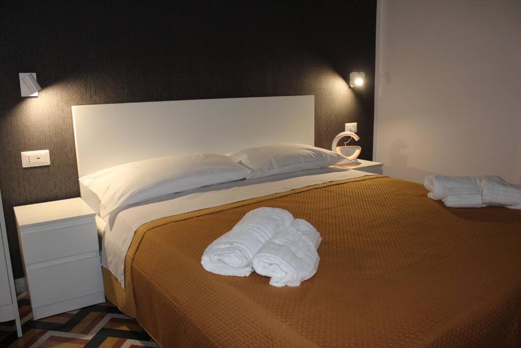Nel Cuore Del Vomero Apartament Neapel Exterior foto