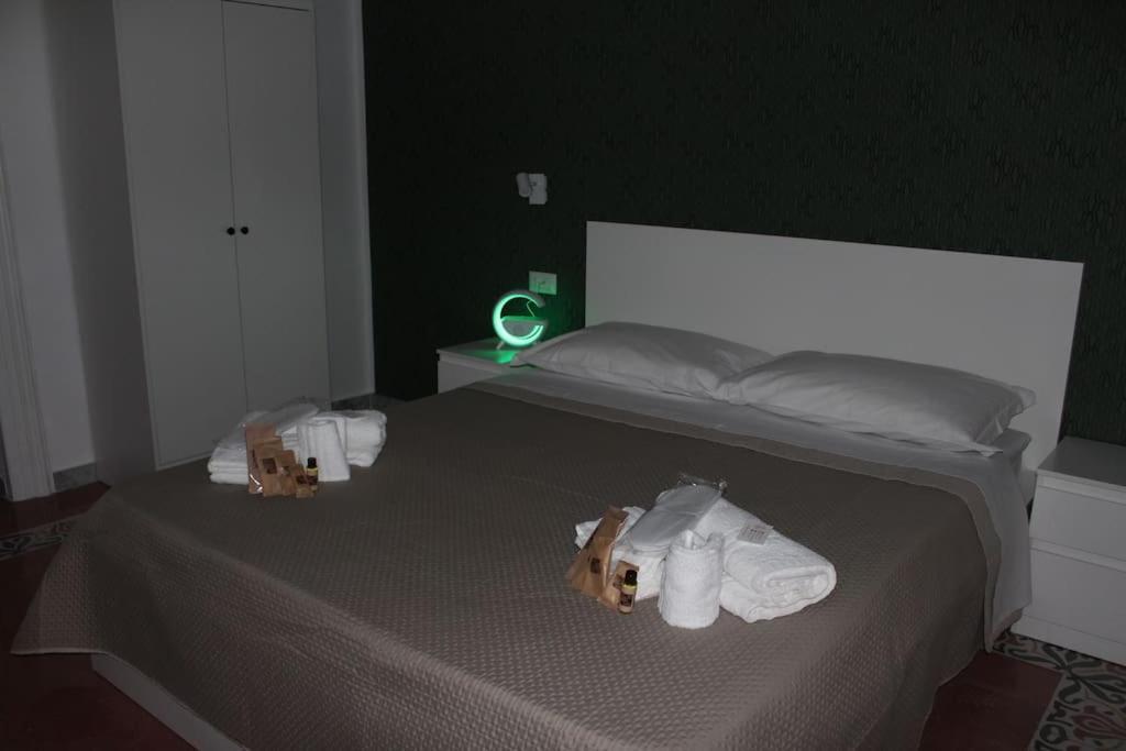 Nel Cuore Del Vomero Apartament Neapel Exterior foto